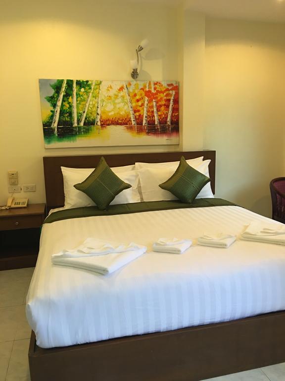 Db Residence Patong Exterior photo